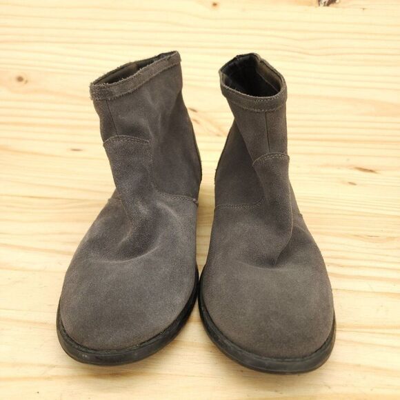 Aldo Gray Ankle Boots - Picture 2 of 9